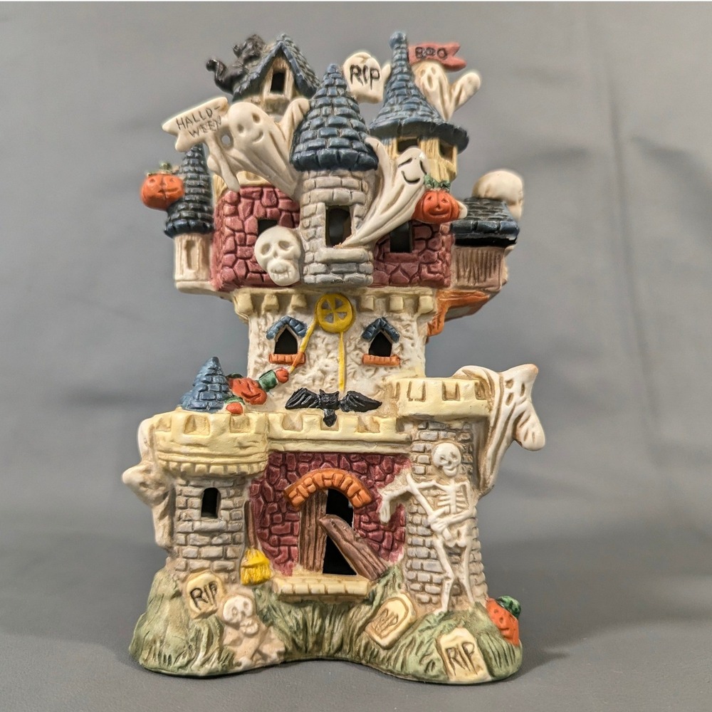 Leewards Ceramic Haunted Castle Halloween Figurine Ghosts Skeleton 7.75"